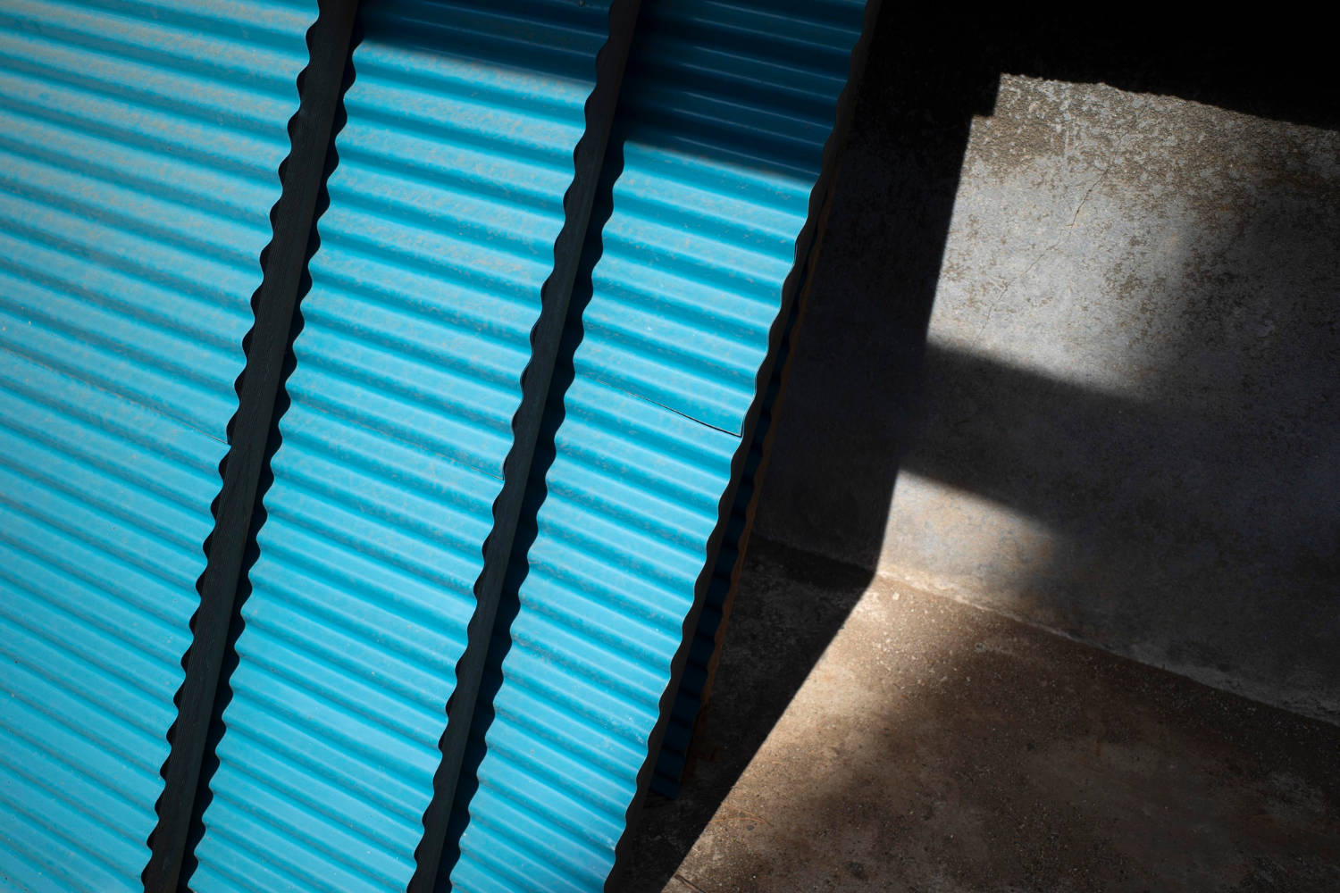 view-abstract-outdoors-daylight-shadows